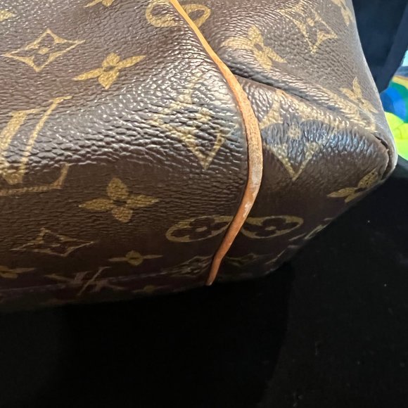 COPY - Rare Louis Vuitton Totally MM Monogram Shoulder Bag - Picture 10 of 15